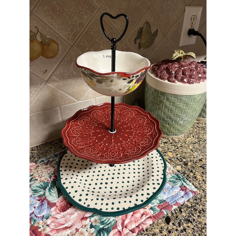 Vintage Pioneer Woman 3-Tiered Tray: Polka Dot & Floral Party Decor